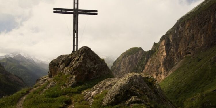 is an upside down cross unholy