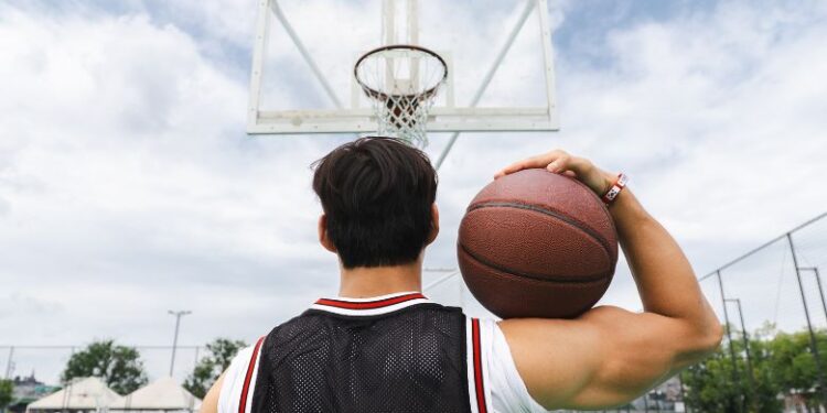 anthony davis under fire for lackluster performance against thunder