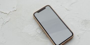 magsafe wallet with find my