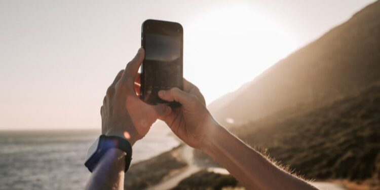 how to take scrolling screenshot iphone