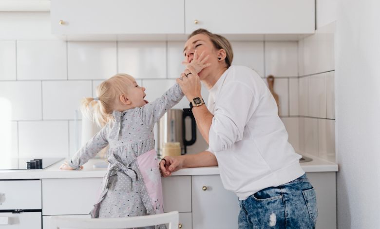 what is my moms cousin to me