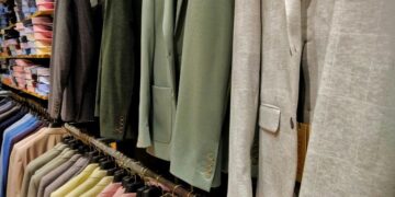 how to measure for a suit jacket