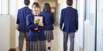 when does high school start